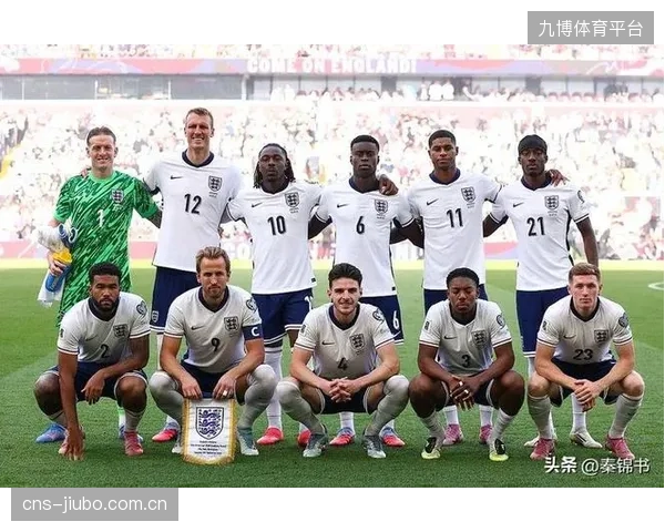 克罗科姆在对阵英格兰的比赛中高接低挡，多次化解三狮军团的必进球机会，虽败犹荣。